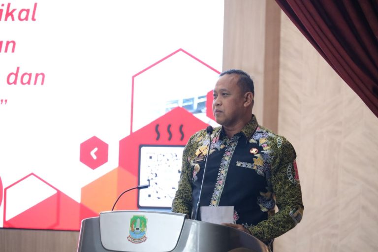 Wali Kota Bekasi Tri Adhianto Dikabarkan Tak Ambil Tunjangan Rumah dan Mobil Dinas Baru
